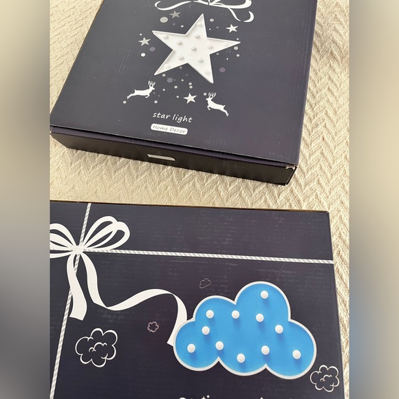 ☁️ 🌟 Night Light Cloud and Star ⭐️ ☁️ Set on Dresser or Wall Sconce - Picture 2 of 6